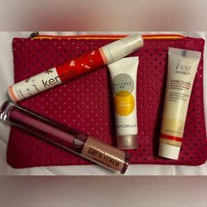 Beauty products with case🧖🏻‍♀️NWOT